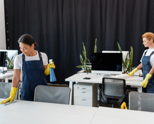 What’s Best for Your Businesses—DIY Cleaning or a Commercial Cleaning Company?